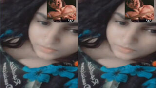 Sexy Paki Girl Shows her Boobs Part 3